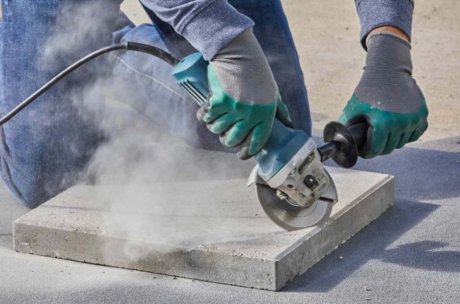 Can You Cut Concrete With a Circular Saw? Know the Limits, Risks, and Best Practices 4 Cut concrete with a circular saw