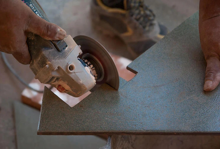 Dry Tile Cutting