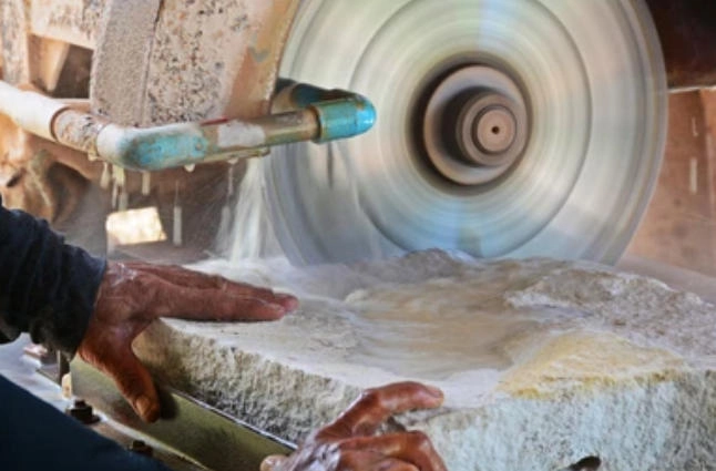 Wet Granite Cutting